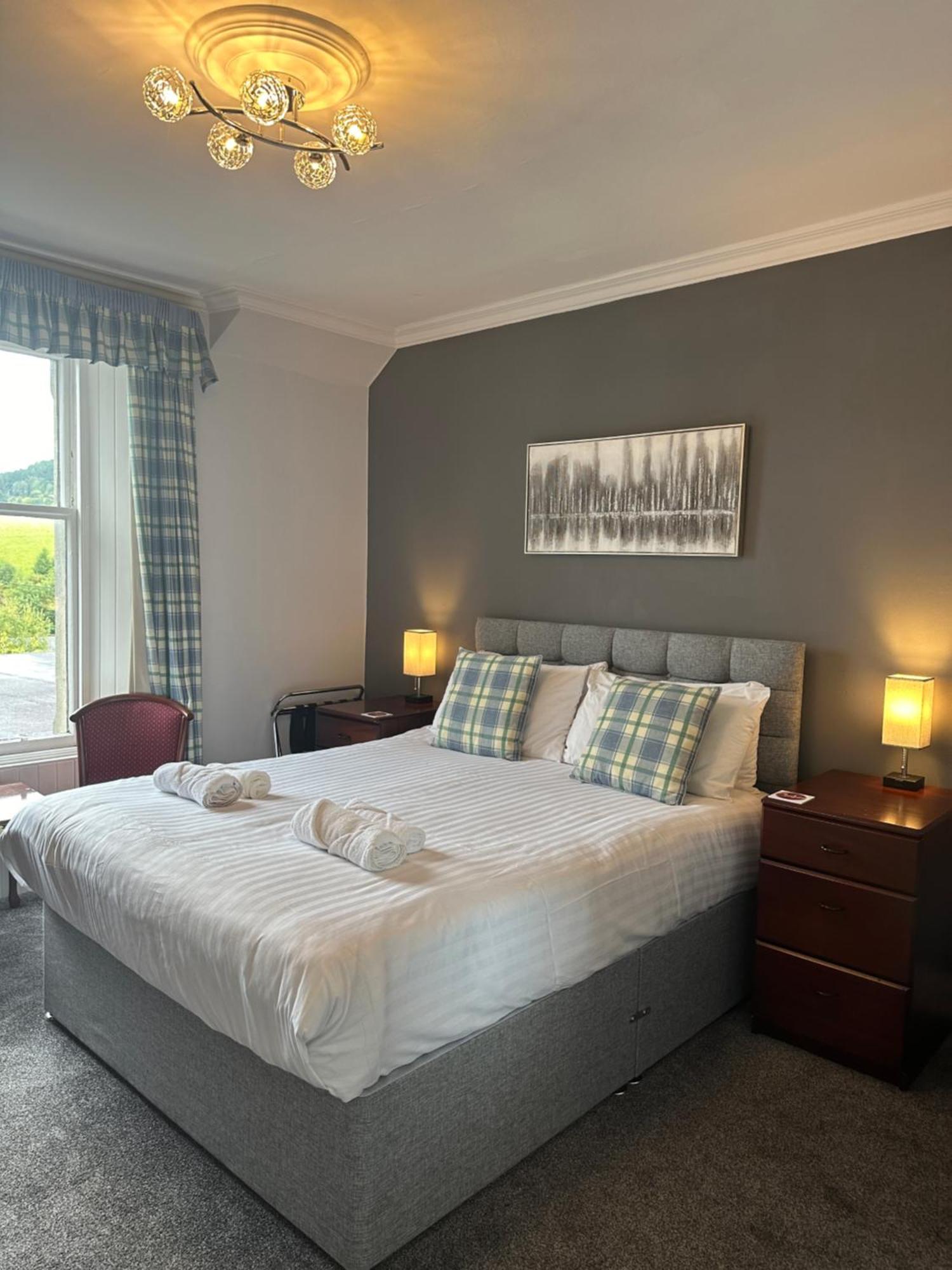 Craigvrack Hotel & Restaurant Pitlochry Exterior photo