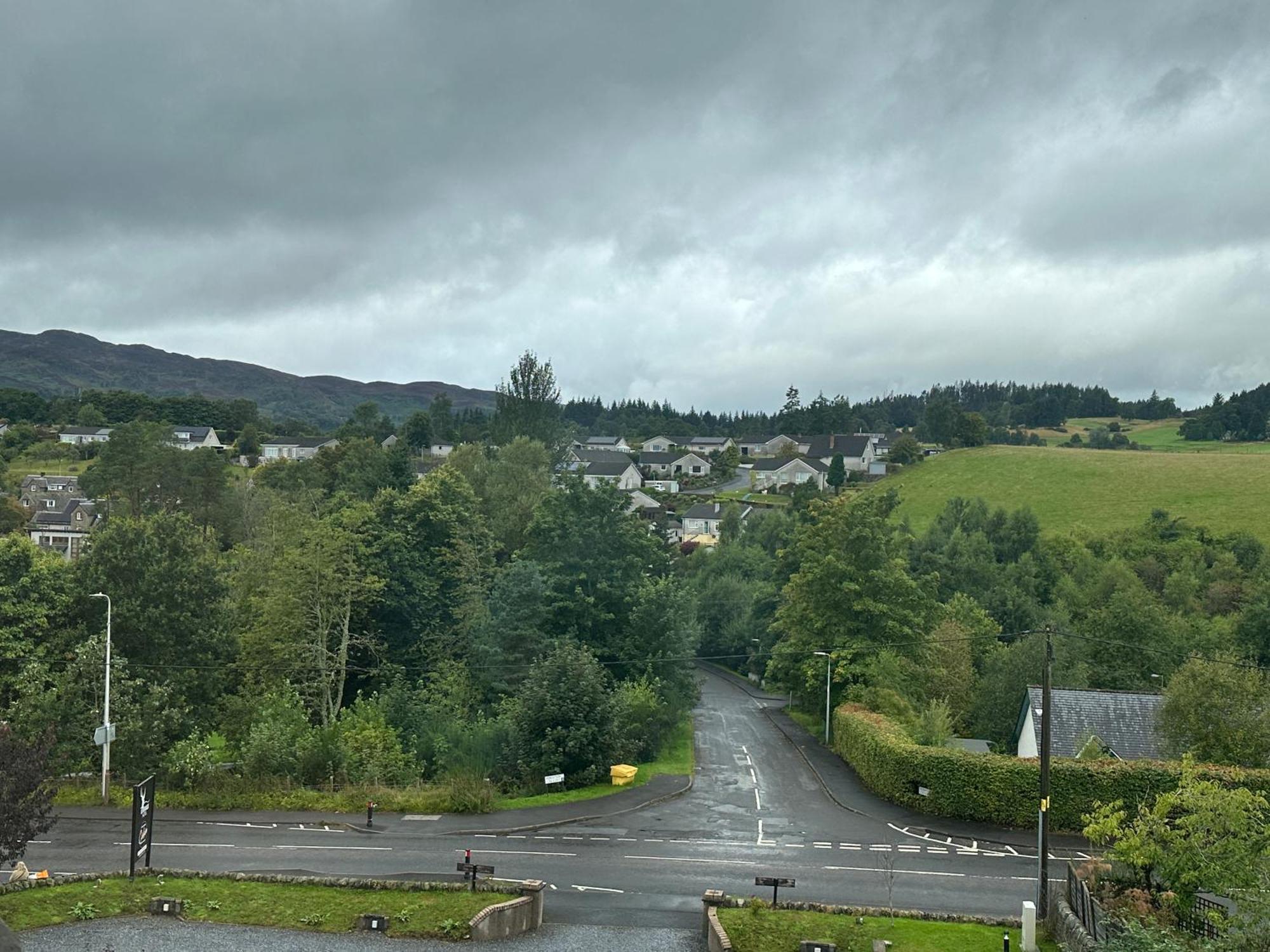 Craigvrack Hotel & Restaurant Pitlochry Exterior photo